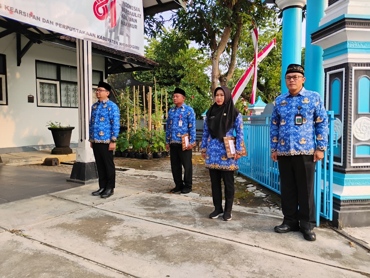Dinas Kearsipan dan Perpustakaan Kabupaten Wonogiri Laksanakan Upacara HUT ke-81 Kemerdekaan RI