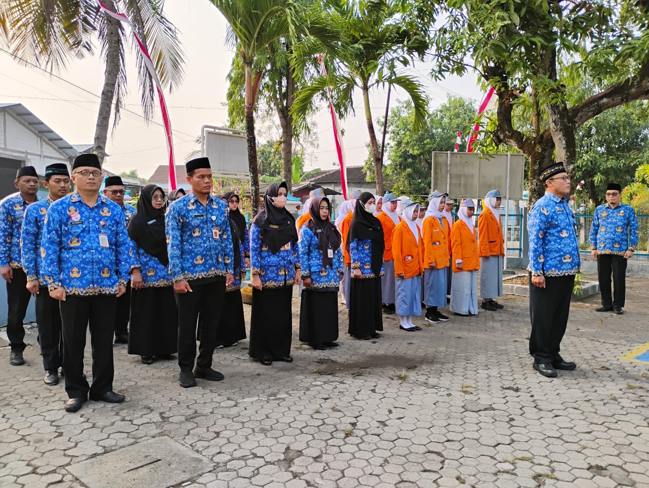Dinas Kearsipan dan Perpustakaan Kabupaten Wonogiri Laksanakan Upacara HUT ke-81 Kemerdekaan RI