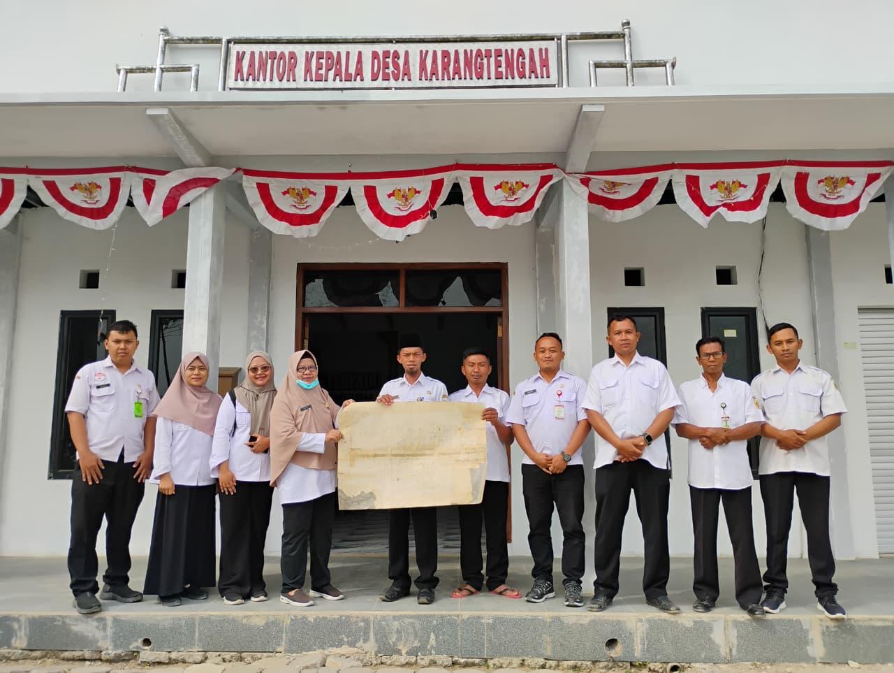 Jaga Arsip, Lestarikan Sejarah: Dinas Kearsipan Wonogiri Lakukan Laminasi Peta Desa Karangtengah
