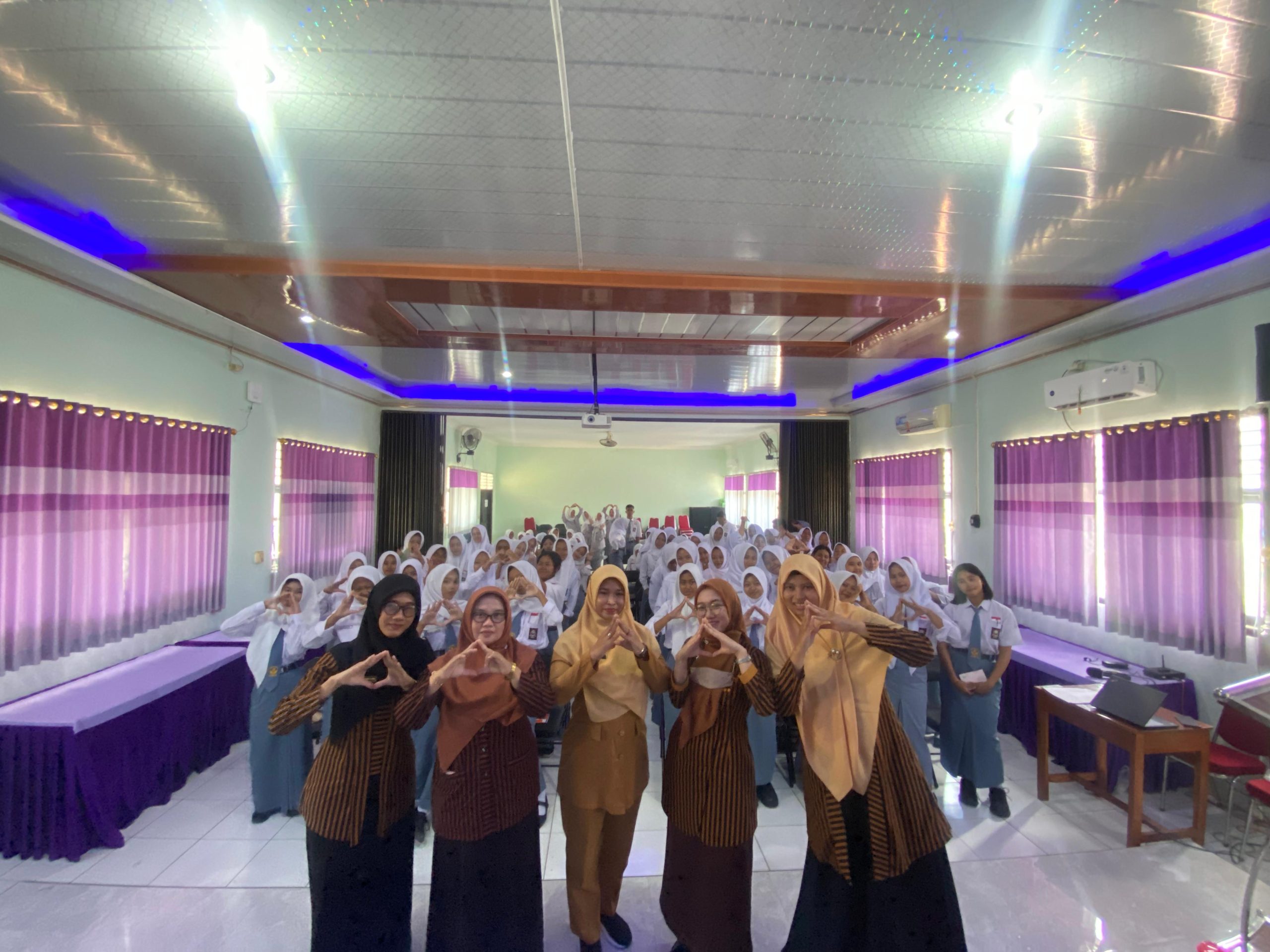Penguatan Manajemen Perkantoran dan Layanan Bisnis melalui Program Guru Tamu SMK Pancasila 4 Baturetno