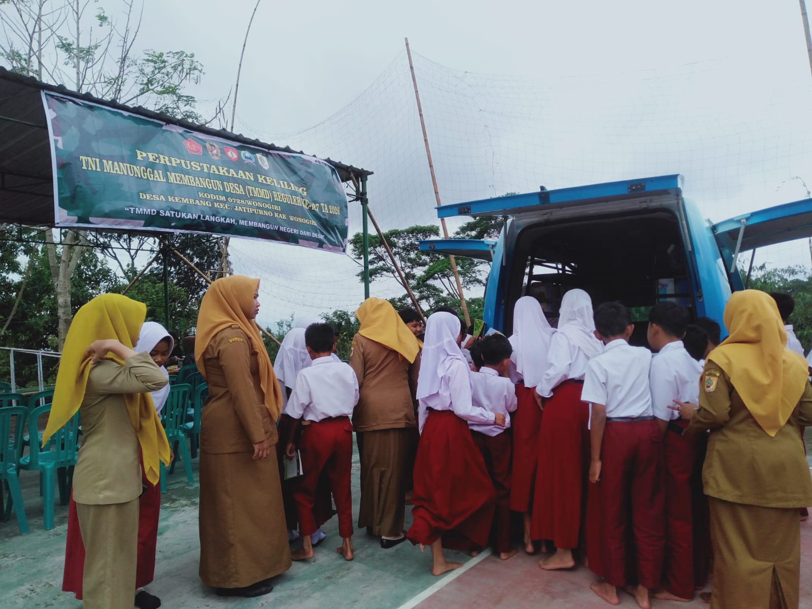 Dinas Kearsipan dan Perpustakaan Kabupaten Wonogiri Dukung TMMD Reguler 127 Tahun 2026 melalui Layanan Mobil Perpustakaan Keliling